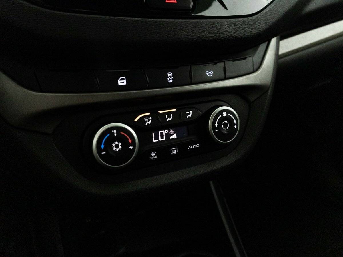 Lada (ВАЗ) Vesta SW, 2019 Фото №16