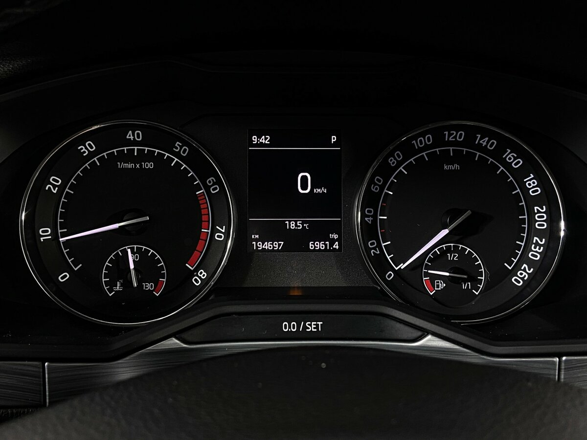 Skoda Superb III Рестайлинг, 2020 Фото №10