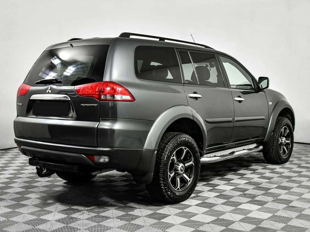 Mitsubishi Pajero Sport II Рестайлинг, 2013 Фото №4