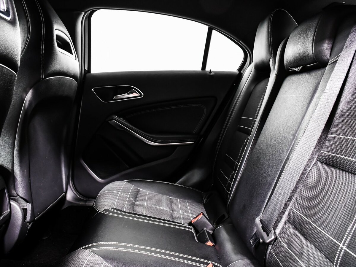 Mercedes-Benz A-Класс 180 III (W176), 2014 Фото №11