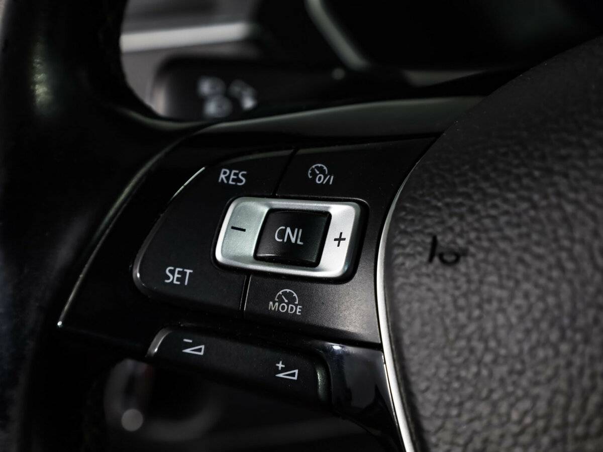 Volkswagen Tiguan II, 2017 Фото №10