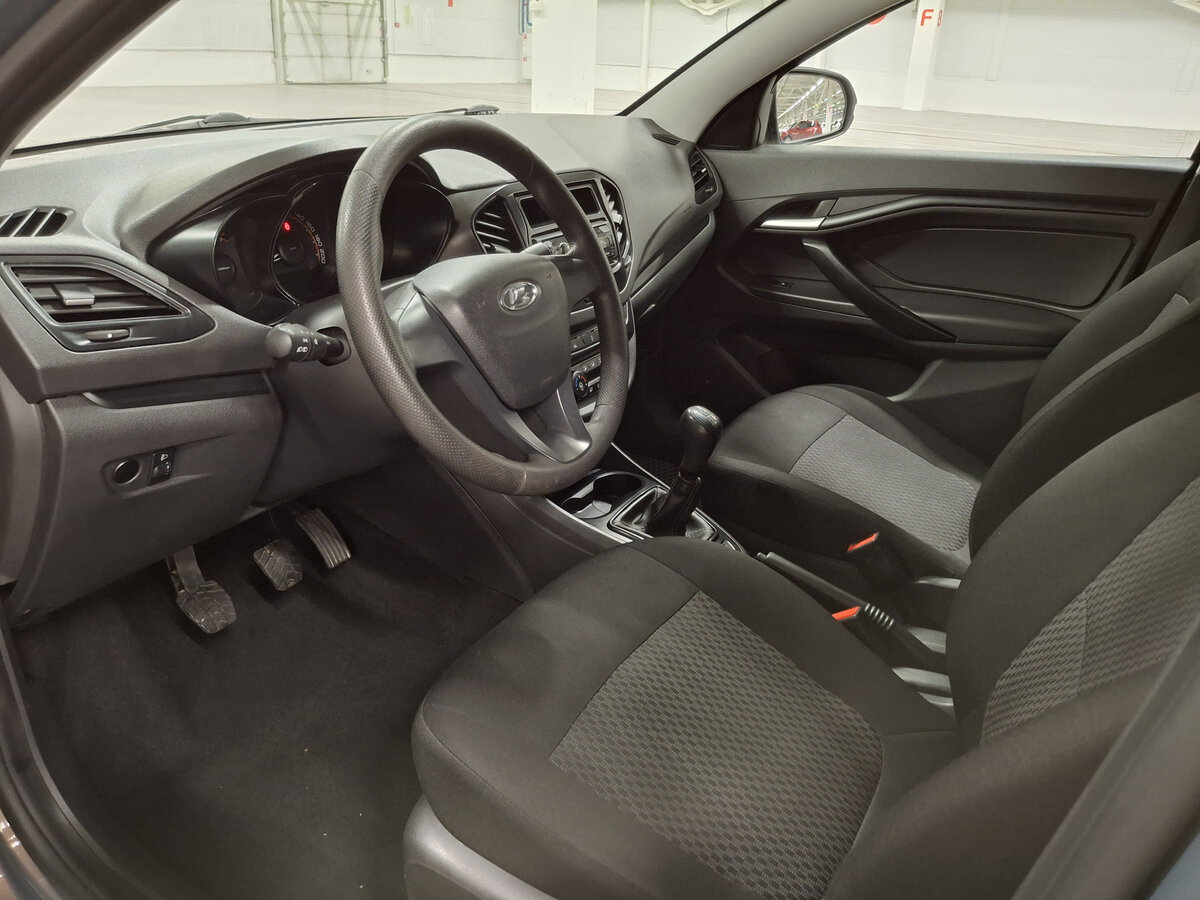 Lada (ВАЗ) Vesta I, 2019 Фото №16