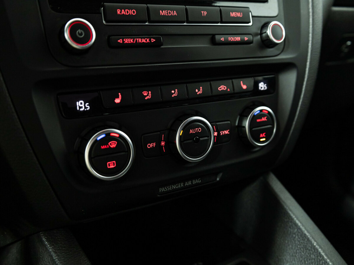 Volkswagen Jetta VI, 2013 Фото №15