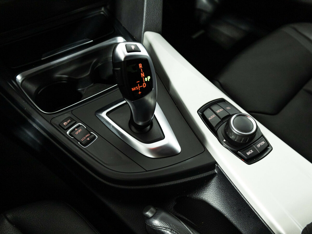 BMW 3 серии 320i VI (F3x), 2015 Фото №20