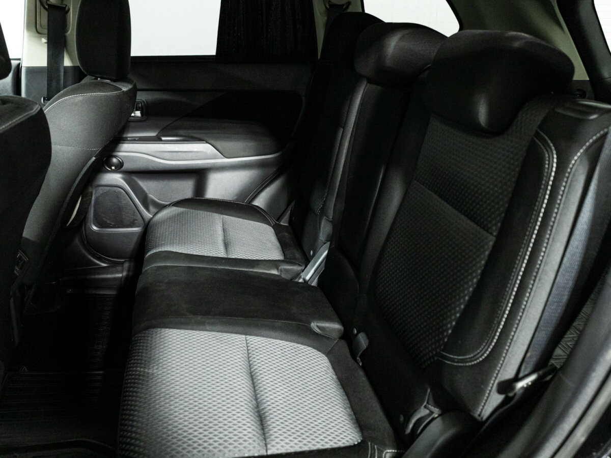 Mitsubishi Outlander III Рестайлинг 3, 2018 Фото №10