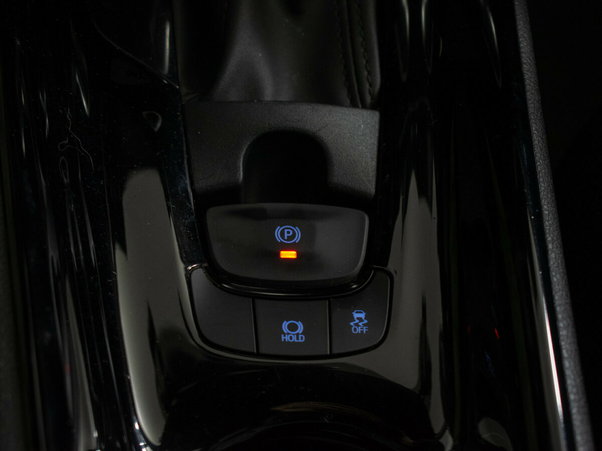 Toyota C-HR I Рестайлинг, 2020 Фото №16