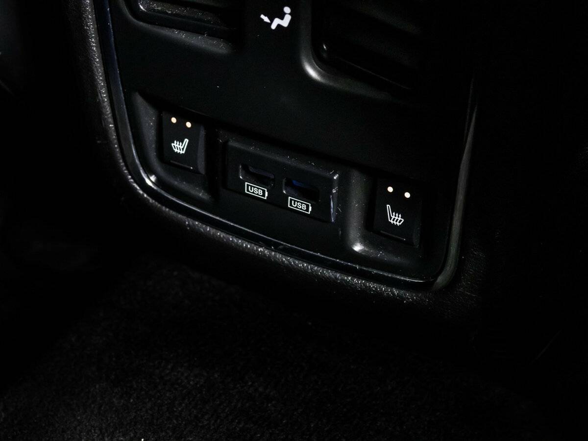 Jeep Grand Cherokee IV (WK2) Рестайлинг, 2014 Фото №24