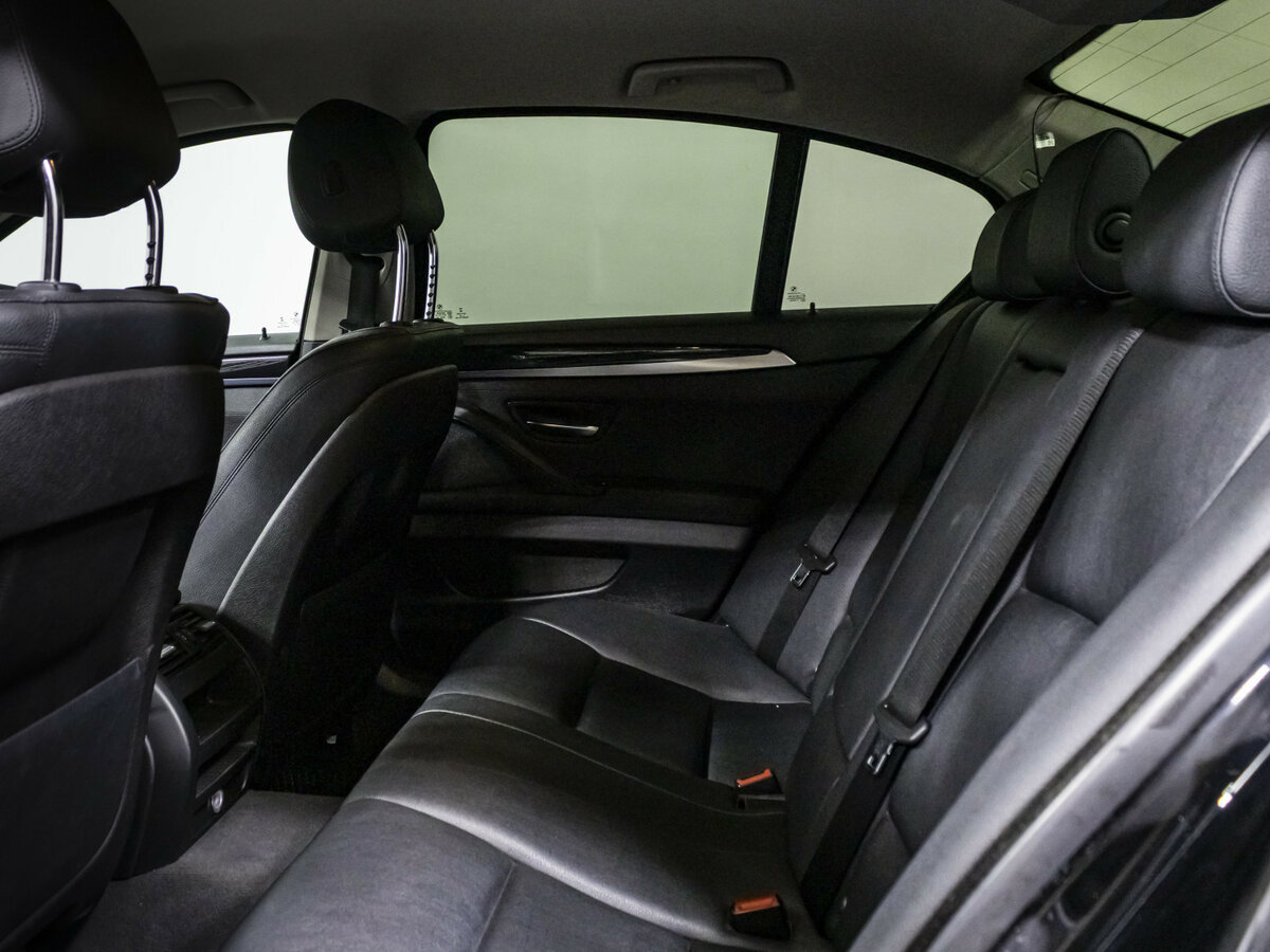 BMW 5 серии 520i VI (F10/F11/F07) Рестайлинг, 2015 Фото №11