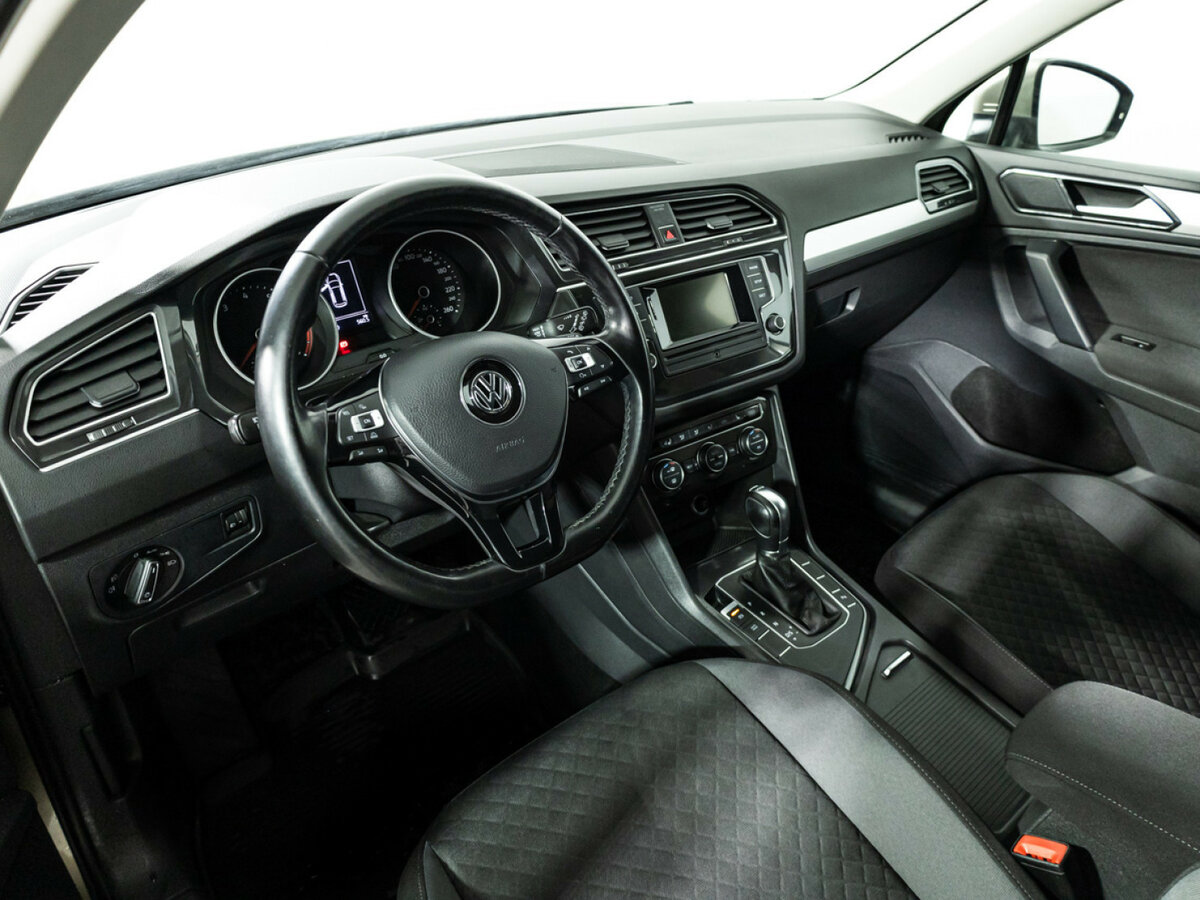 Volkswagen Tiguan II, 2017 Фото №9