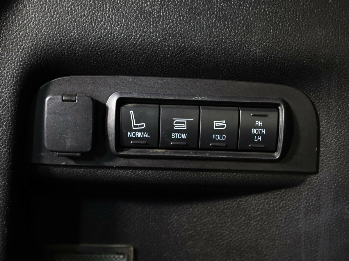 Ford Explorer V Рестайлинг, 2015 Фото №23