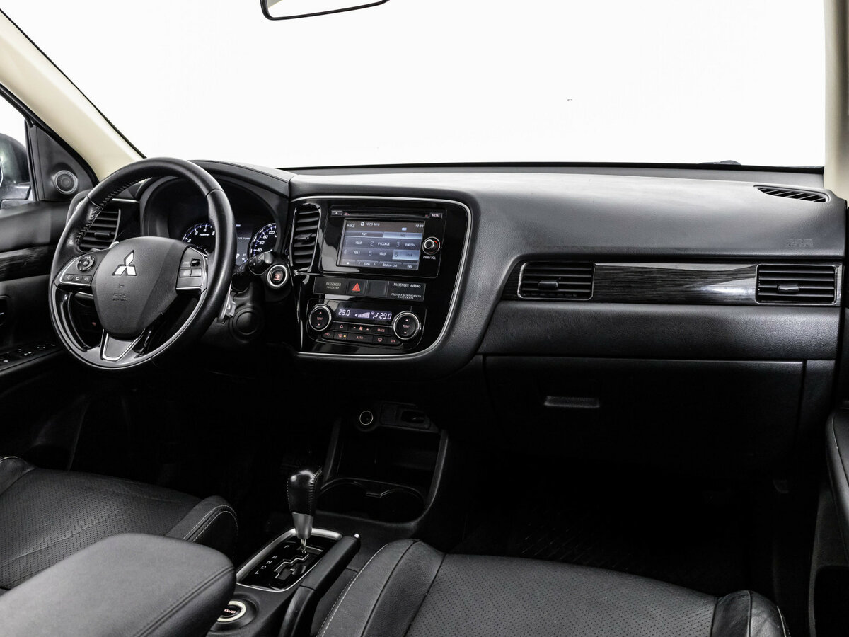 Mitsubishi Outlander III Рестайлинг 2, 2016 - 200 293 км. | Фото №7